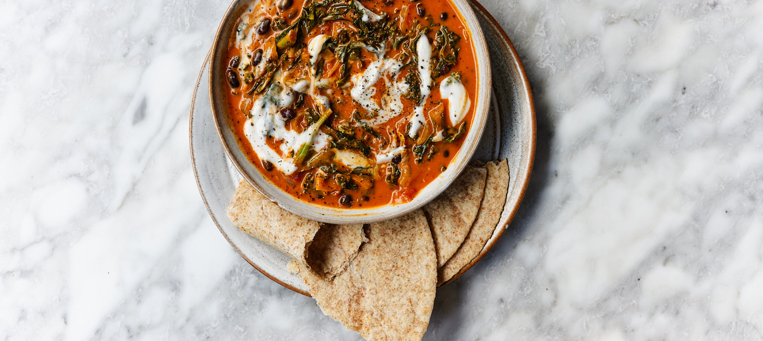 Creamy Kale and Black Bean Curry - Deliciously Ella